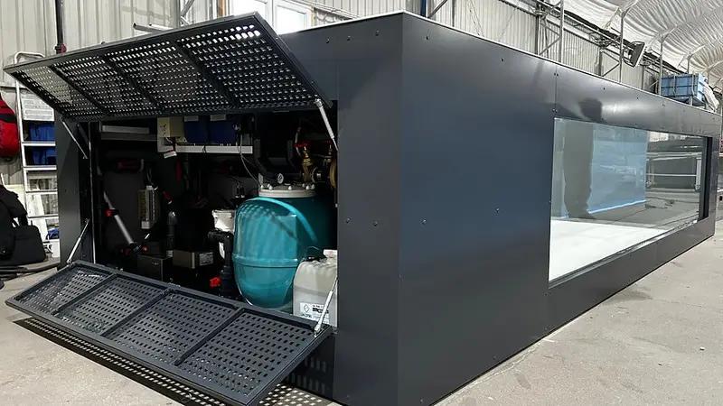 Rolypropyleen zwembad van 6,5 m x 2,5 m met raam van 4 m